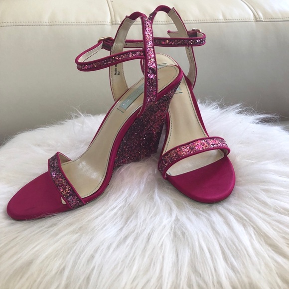 Betsey Johnson Shoes - NEW Betsey Johnson Pink Glitter Wedge sz 8
